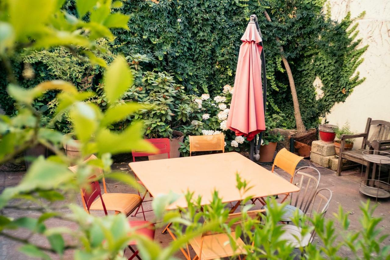 Maison De Charme D'arles Bed & Breakfast